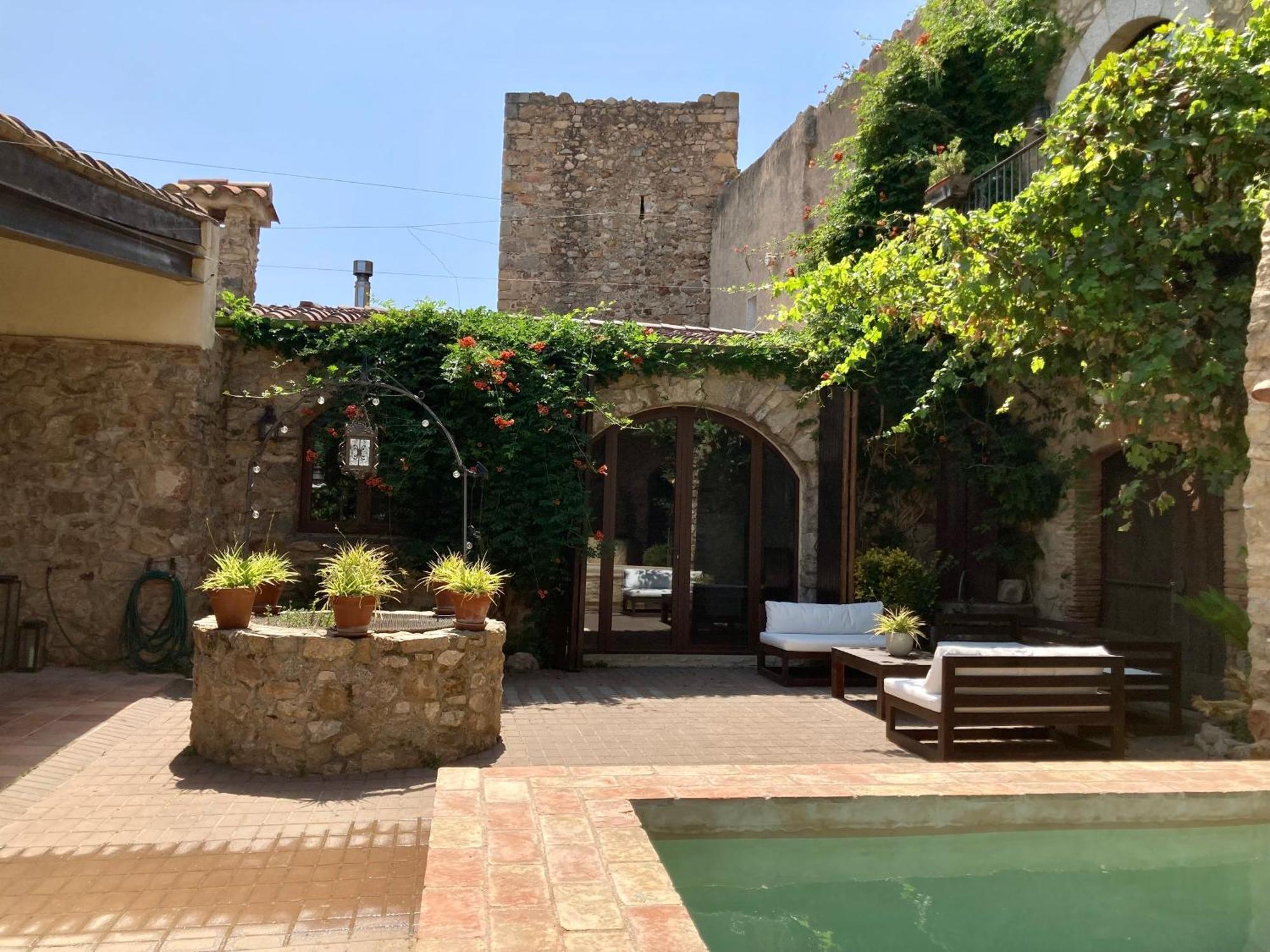 Els Racons Del Fort Castle In Wine Territory Capmany Dış mekan fotoğraf